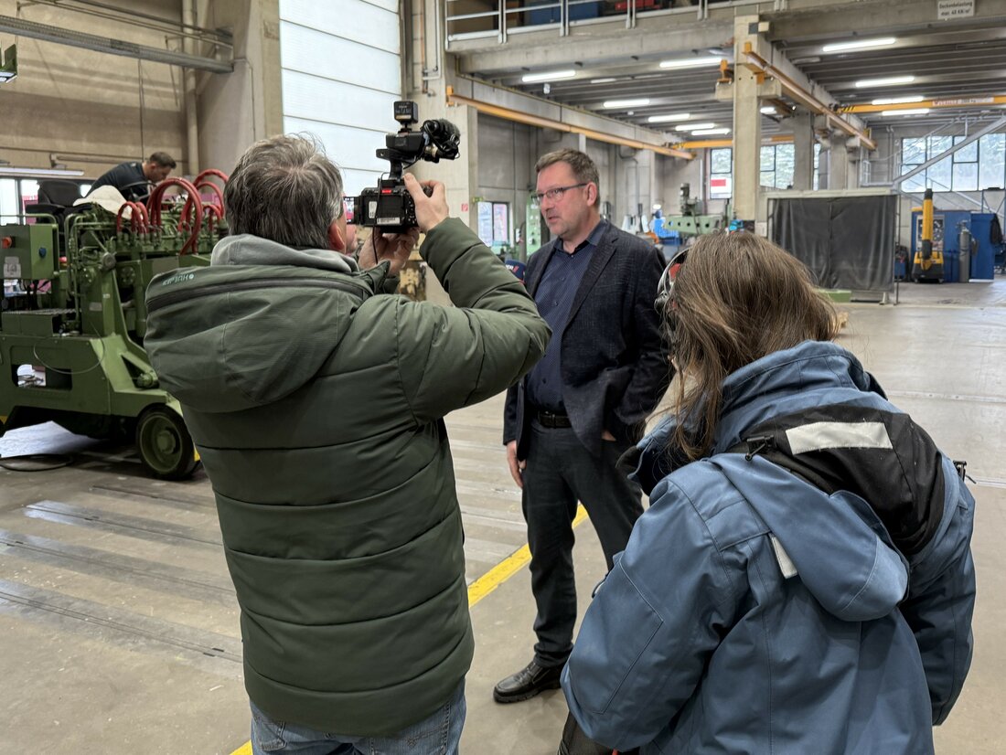 Andreas Dango vor der Kamera