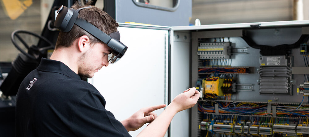 Support augmented reality