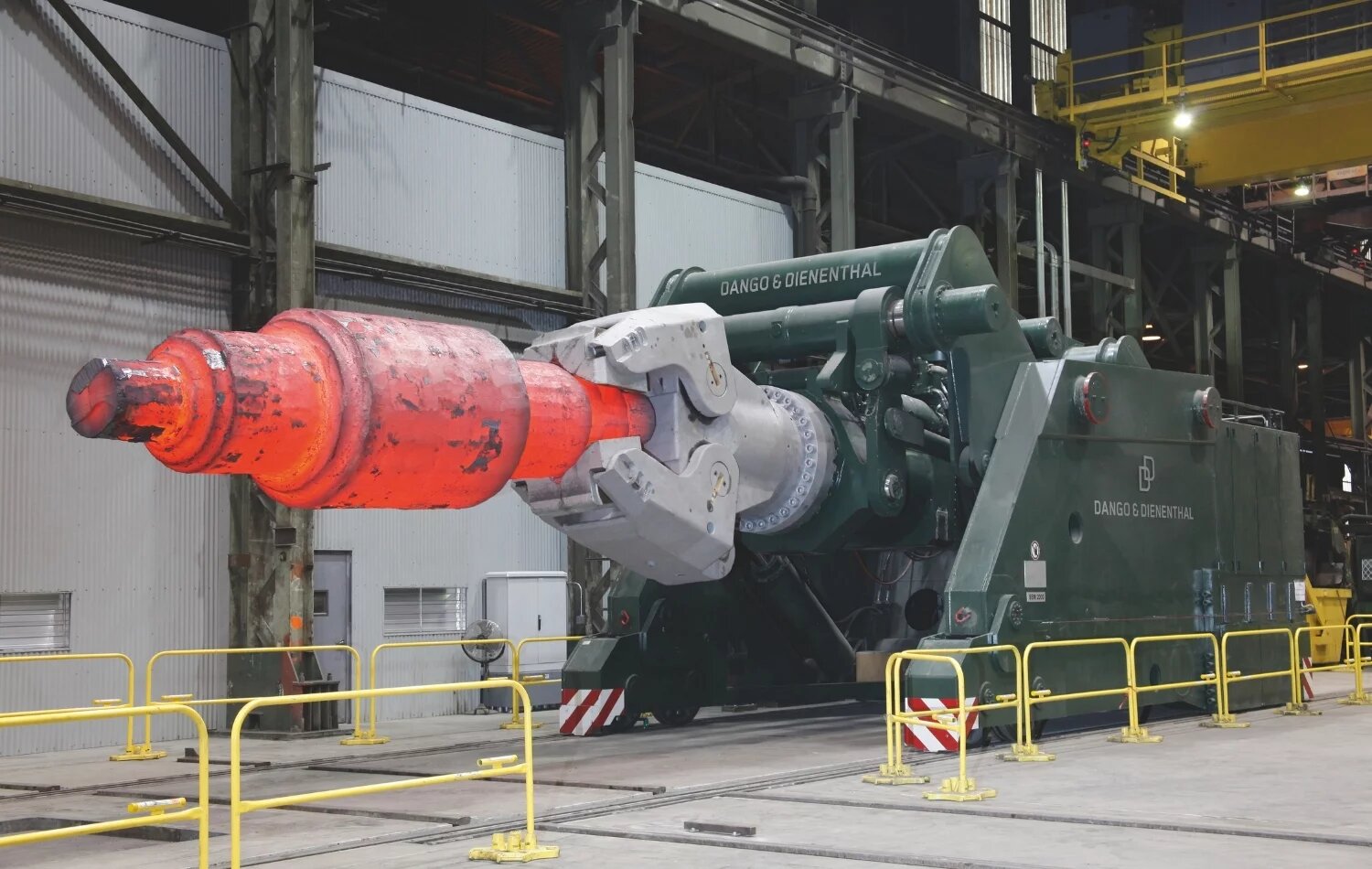 DANGO & DIENENTHAL raill-bound forging manipulator